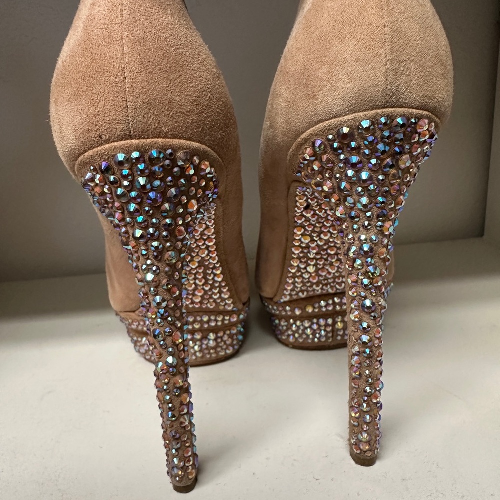 B Brian Atwood Nude Heels with Crystal Bottom